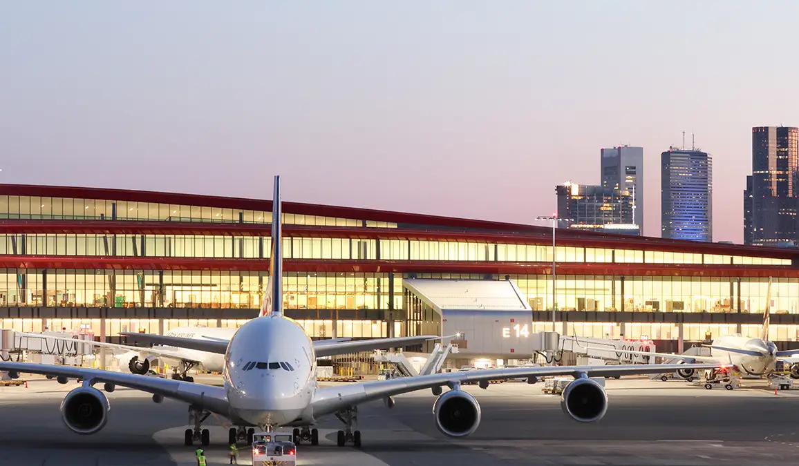 Luxury car service to Boston Logan airport​