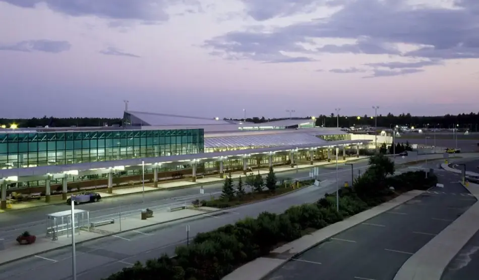 Private transportation to Manchester Boston Regional Airport​